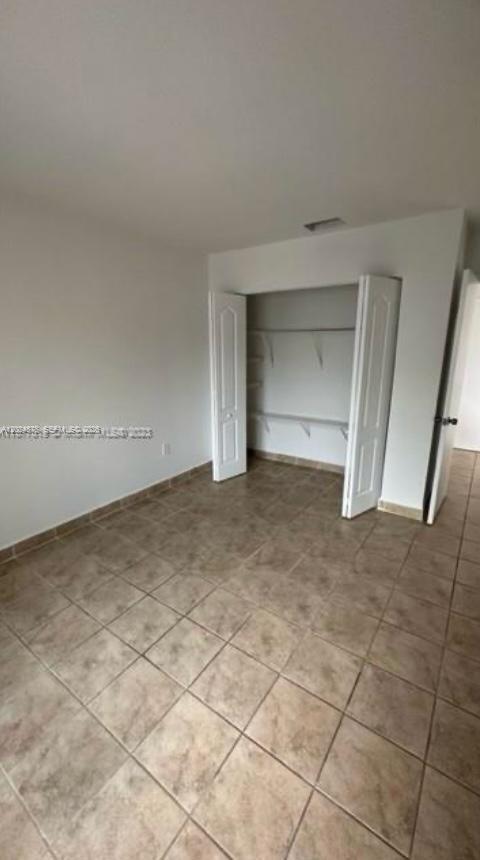 Building Photo - 746 NW 105th Pl