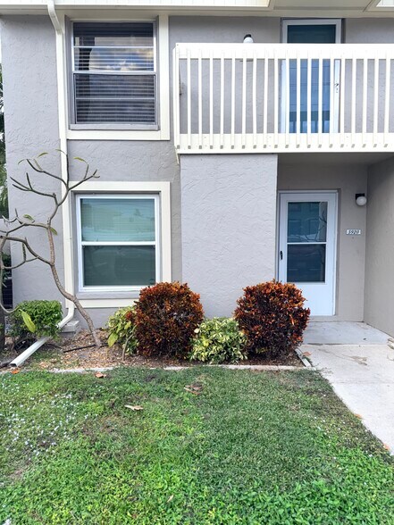 Building Photo - 5920 7th Ave W