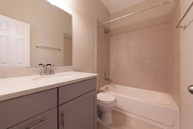 Building Photo - 22138 Grand Mist Dr