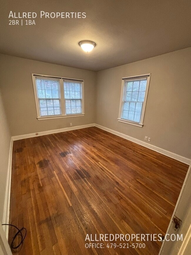 Building Photo - 129 Boles St