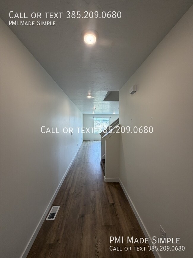 Building Photo - 1356 S Windy Rdg Dr