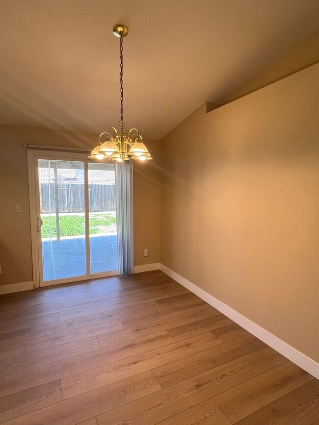 Building Photo - 4205 Serene Oak Dr