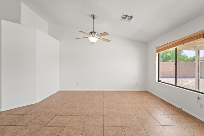 Building Photo - Chic Peoria Rental – Updated Appliances & ...