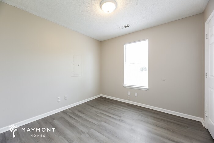 Building Photo - 408 Raspberry Ln