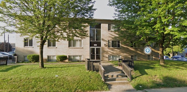 Primary Photo - 245 E 13th Ave