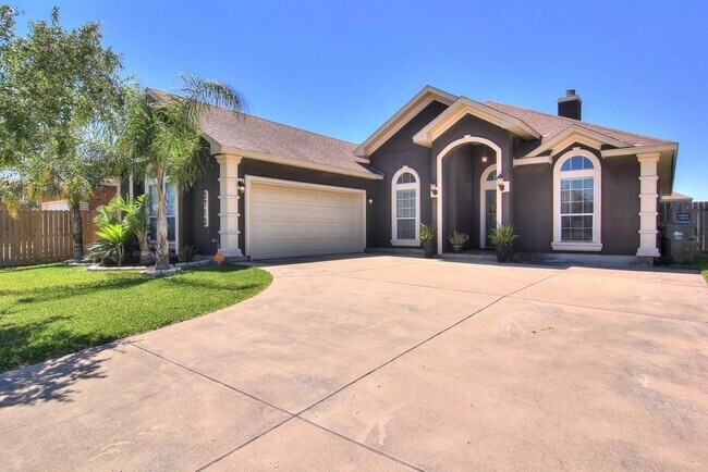 Primary Photo - 3713 Berkeley Dr