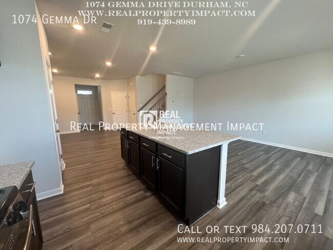 Building Photo - 1074 Gemma Dr