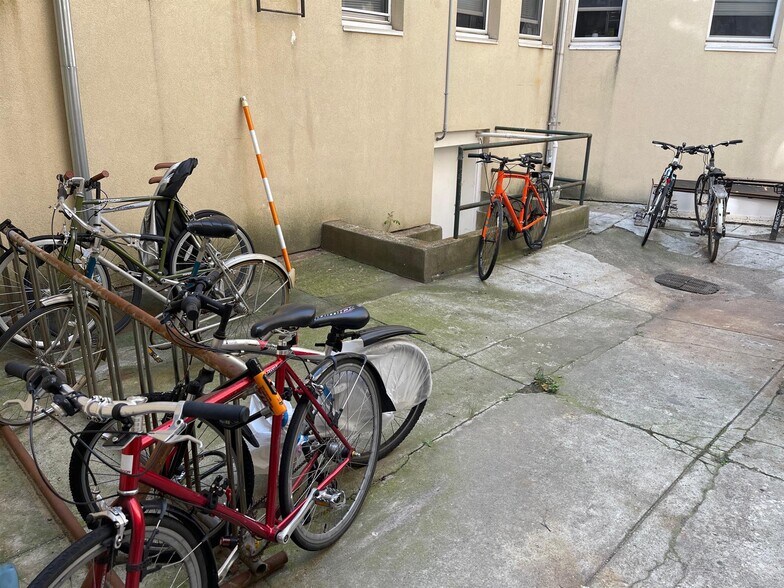 Building Photo - 90 Kirkland St