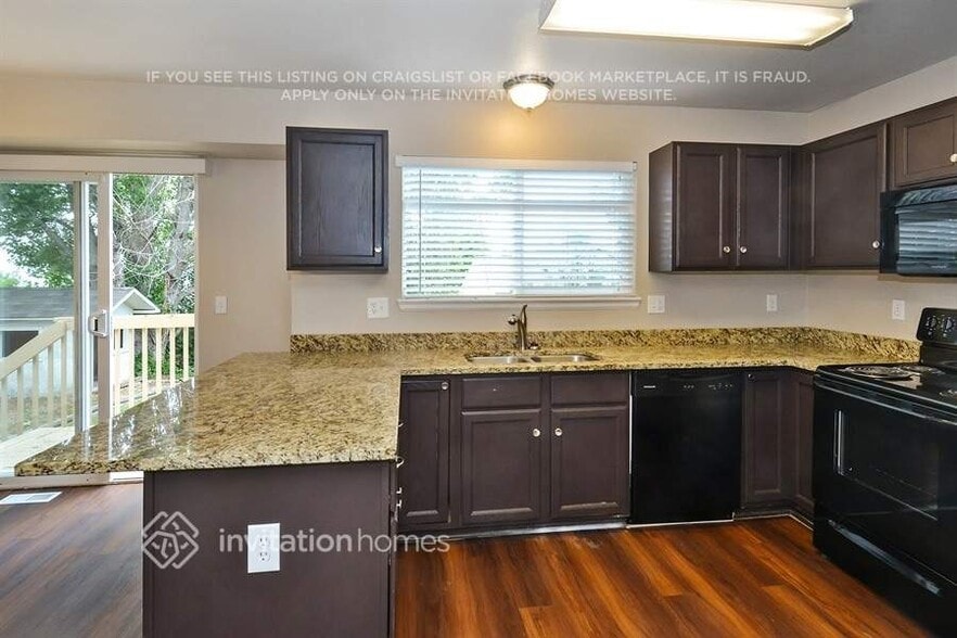 Building Photo - 3849 Primrose Ln