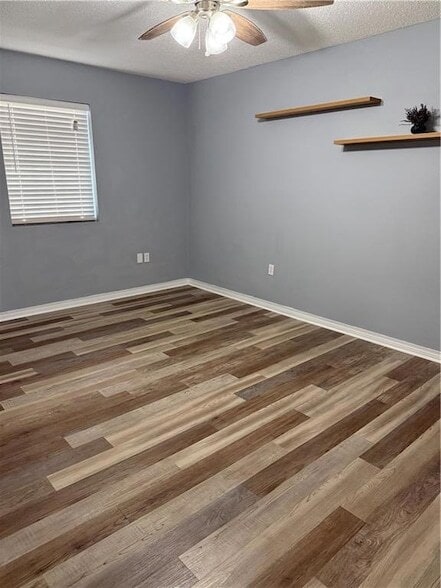 Building Photo - 303 Timber Ridge Dr