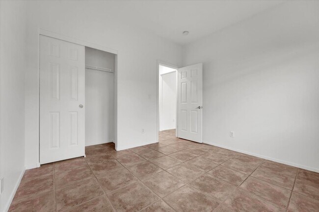 Building Photo - 3329 Autumn Veil St