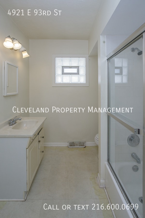 Building Photo - 4921 E 93rd St