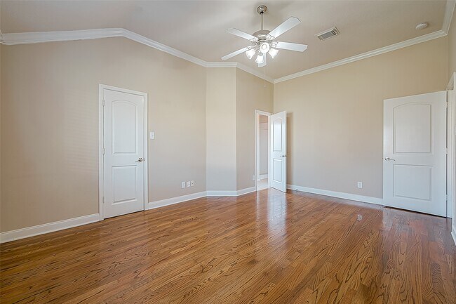 Building Photo - 11015 WARATH Oak Ct