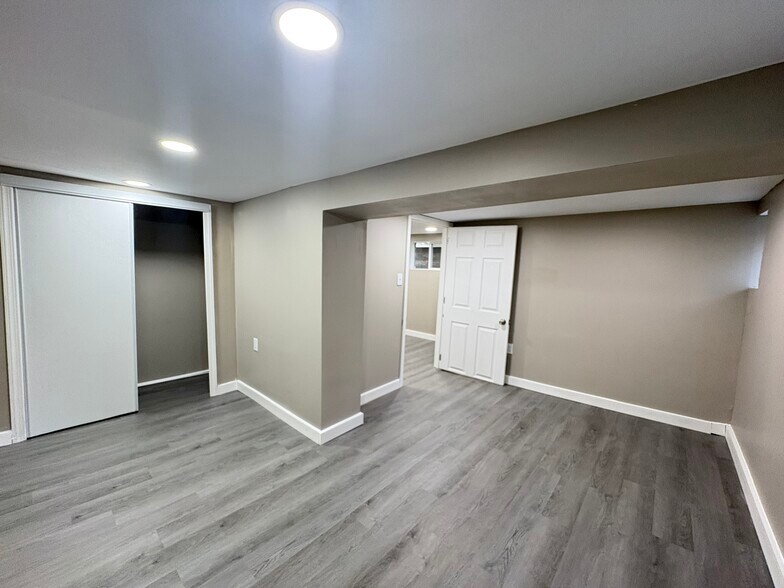 Unit 1B - 41 W 54th St
