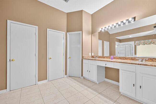 Building Photo - 19419 Arbor Pines Ln