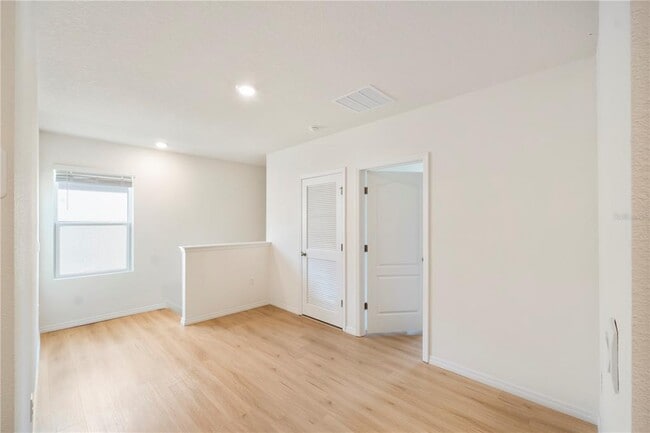 Building Photo - 2630 Angel Fls Dr