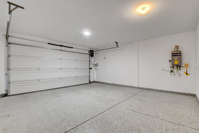 Building Photo - Beautifully Upgraded 4 Bedroom, Two Story ...
