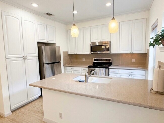 Building Photo - 2442 Bering Dr
