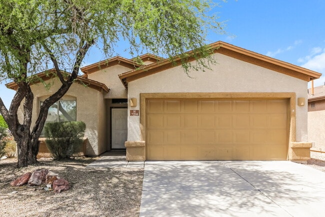 Building Photo - 7258 S Millers Tale Dr