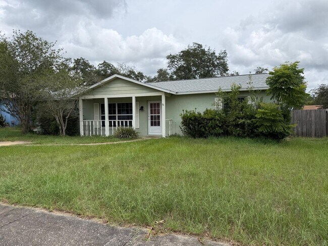 Building Photo - 1006 Wyoming Ct