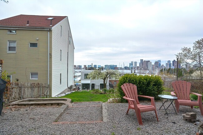 Building Photo - 205 Webster St