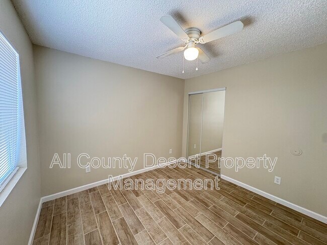 Building Photo - 68085 Cll Bolsa