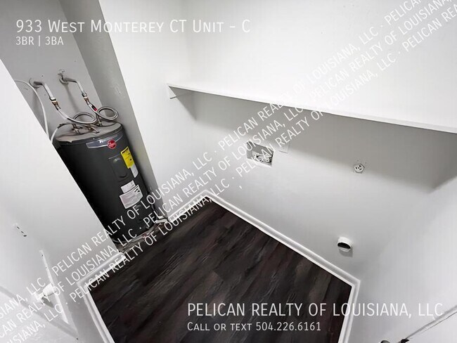Building Photo - 933 Monterey Ct S