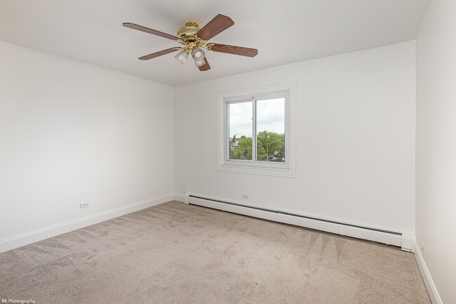 Building Photo - 15834 Orlan Brook Dr