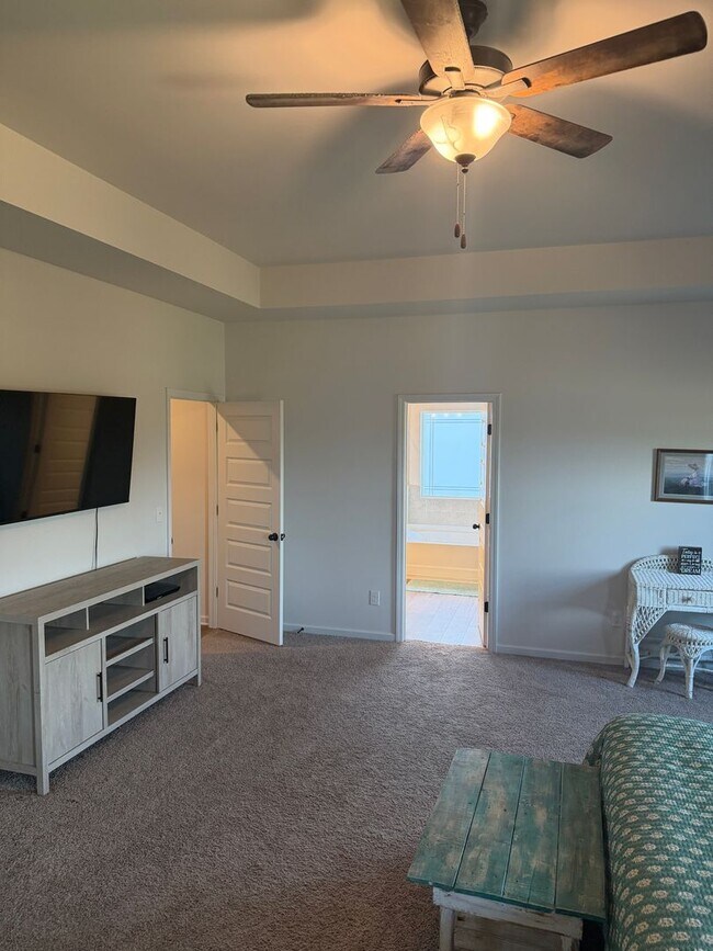Building Photo - **NEW PRICE**Ooltewah-Harbour Chase Community