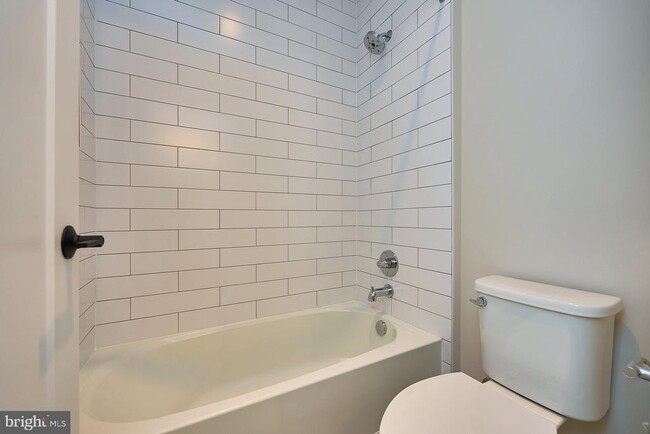 Building Photo - 6845 Churchill Rd