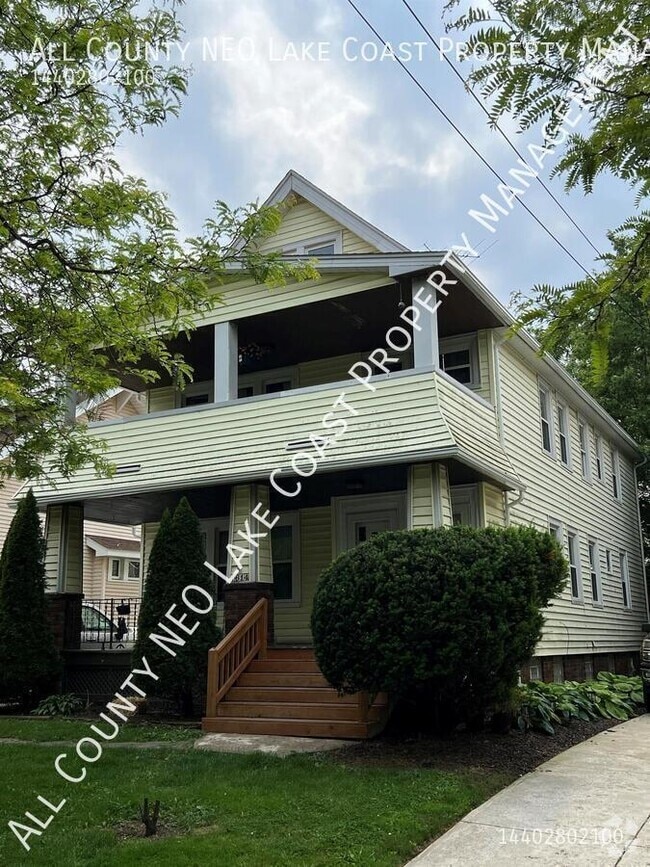 Building Photo - 1614 Larchmont Ave
