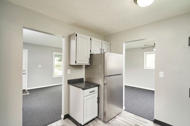 Building Photo - Charming 3-Bed Home with New Kitchen, Fresh Finishes & Big Backyard on a Quiet Dead-End Street