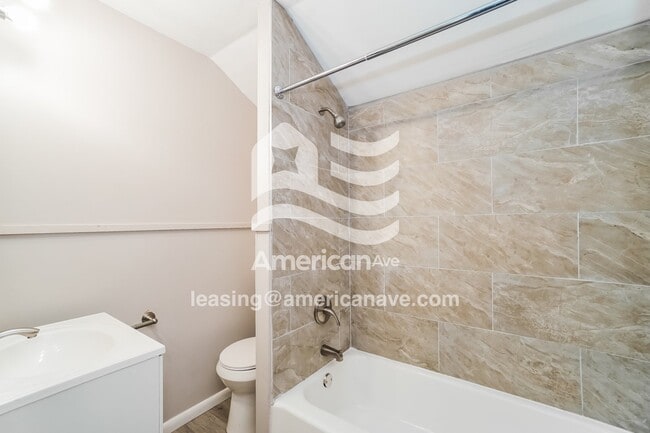 Building Photo - 3606 Leybourn Ave