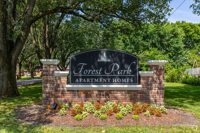 Building Photo - Forest Park