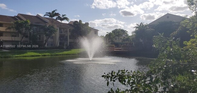 Building Photo - 9999 Summerbreeze Dr