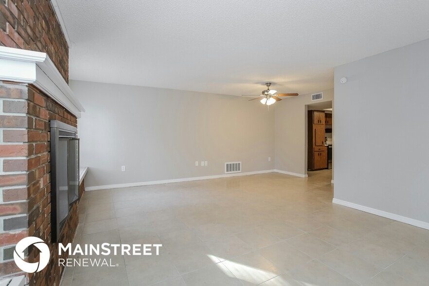 Building Photo - 916 Lexington Rd