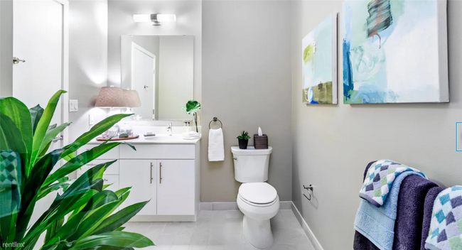 Building Photo - 503 Congress St