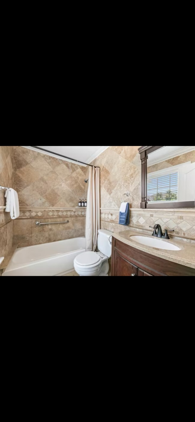 Building Photo - 7817 Straits Dr