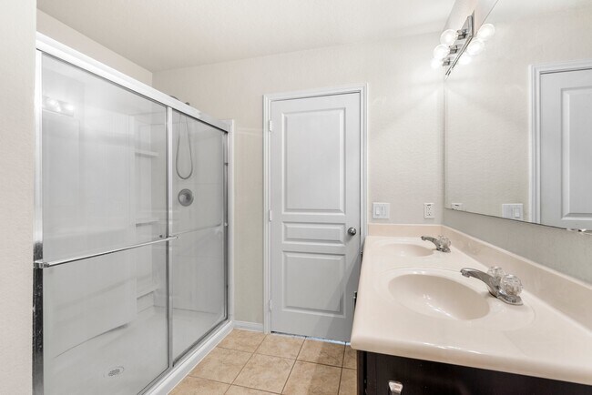 Building Photo - 15406 Grand Sage Dr