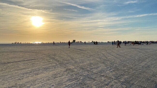 Building Photo - Charming 2/2 Seasonal Rental in Sarasota – Minutes from the Beach! Private Courtyard Included!!