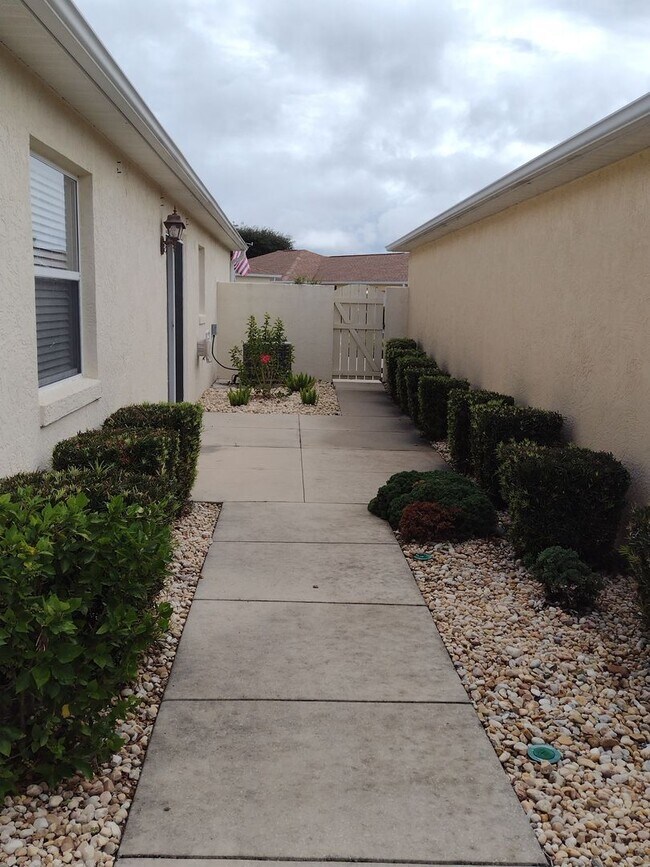 Building Photo - Long Term or Short Term in The Villages