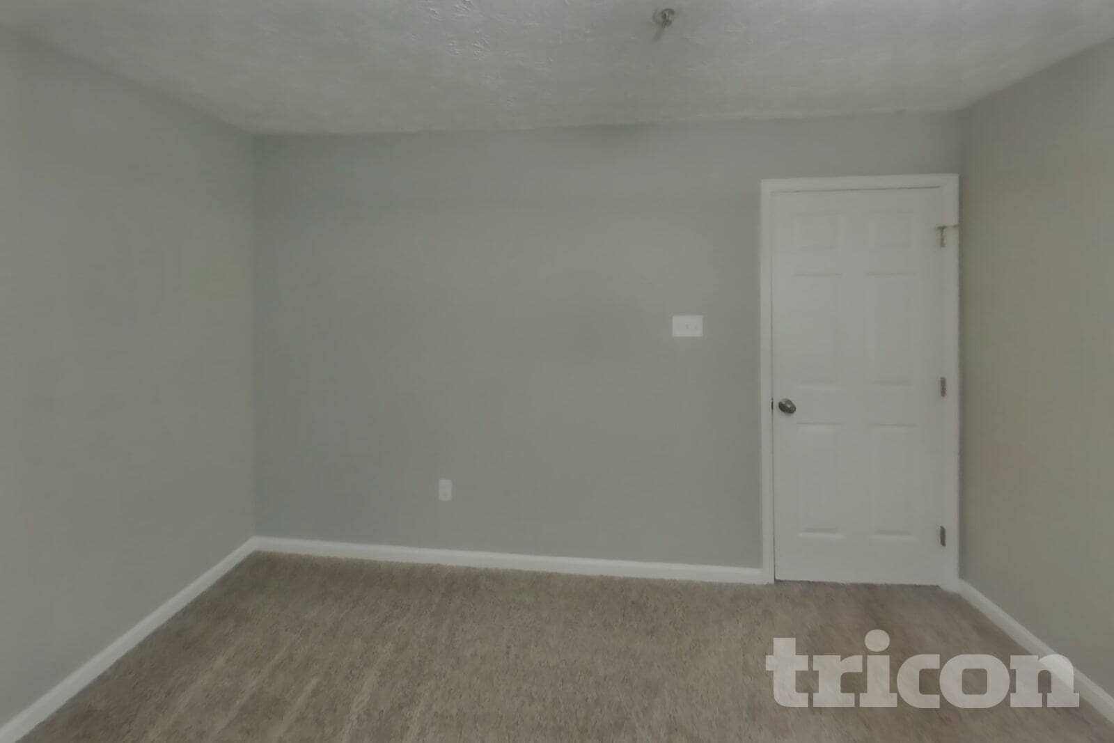 Building Photo - 9845 Bayline Cir