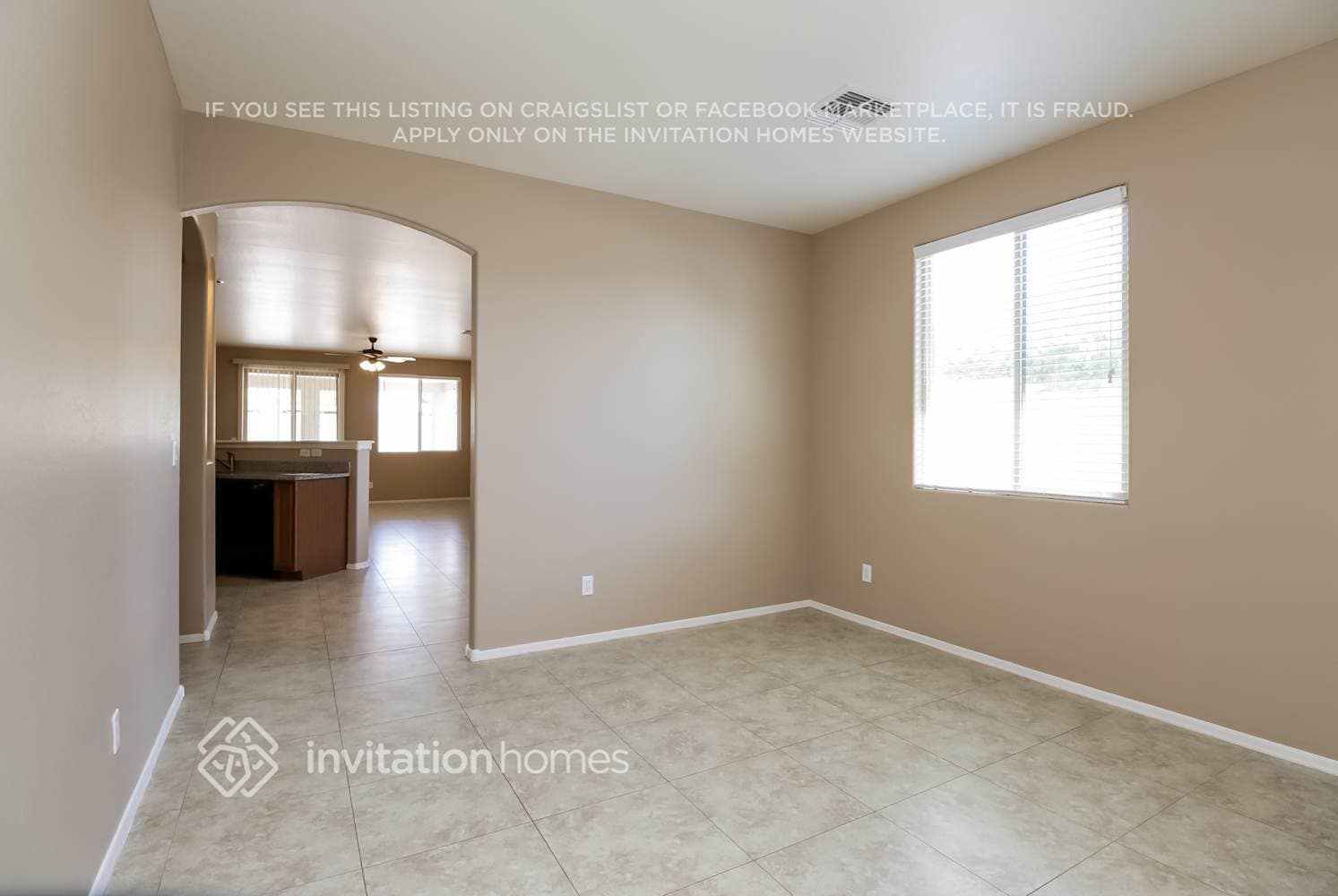 Building Photo - 4962 E Longhorn St