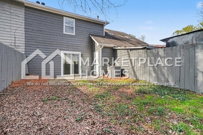 Building Photo - 5130 Lakeview Ct