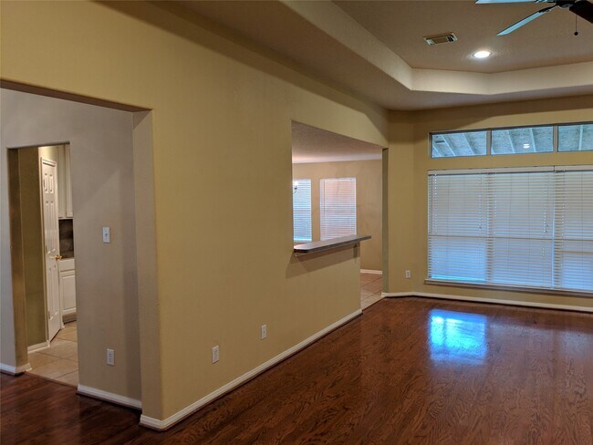 Building Photo - 27139 Pine Crossing Dr
