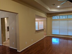 Building Photo - 27139 Pine Crossing Dr