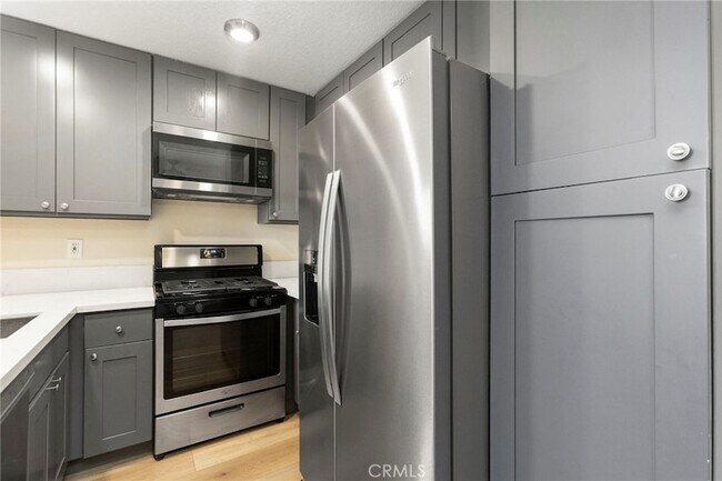 Building Photo - 30 Gavilan
