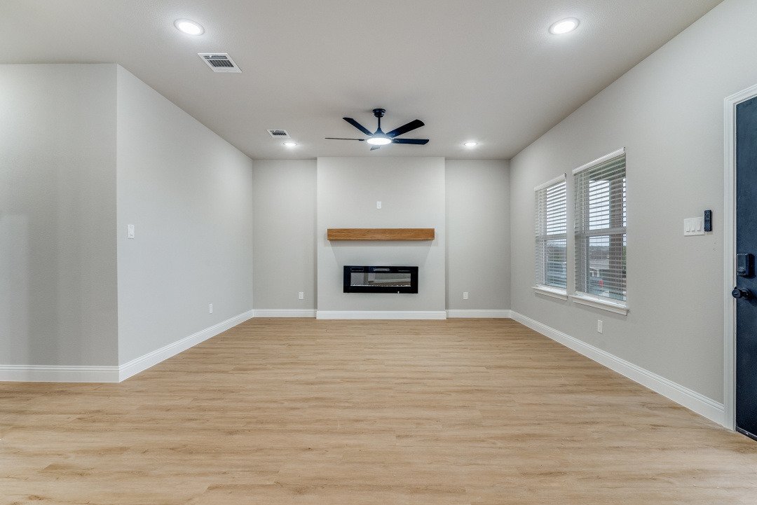 Building Photo - 2707 Brazos River Dr