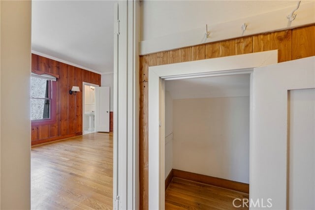 Building Photo - 405 W Brookdale Pl