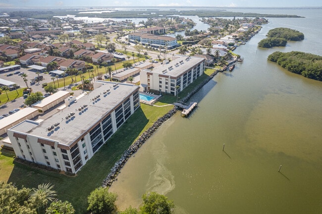 Building Photo - 200 S Banana River Blvd